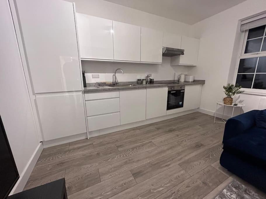 Appartamento 1 Bed High Quality Modern Flat Edgware Esterno foto