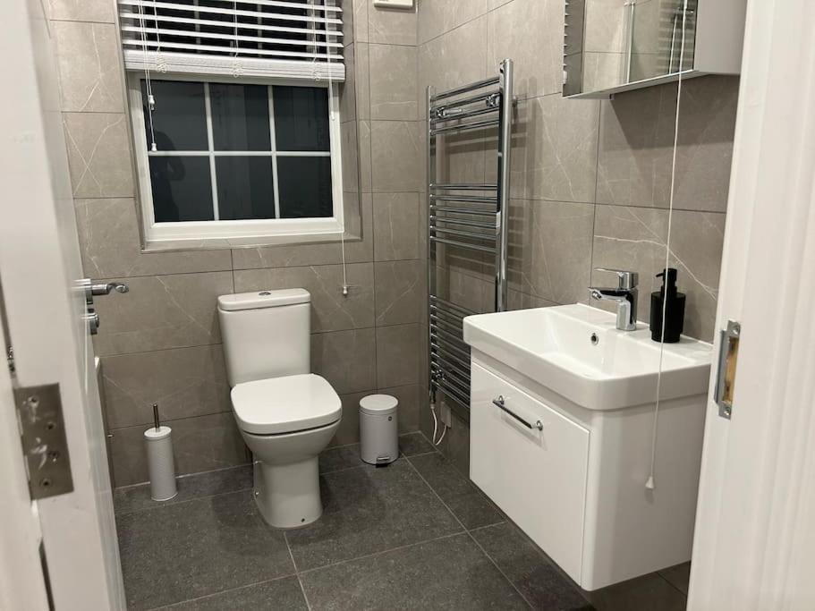 Appartamento 1 Bed High Quality Modern Flat Edgware Esterno foto